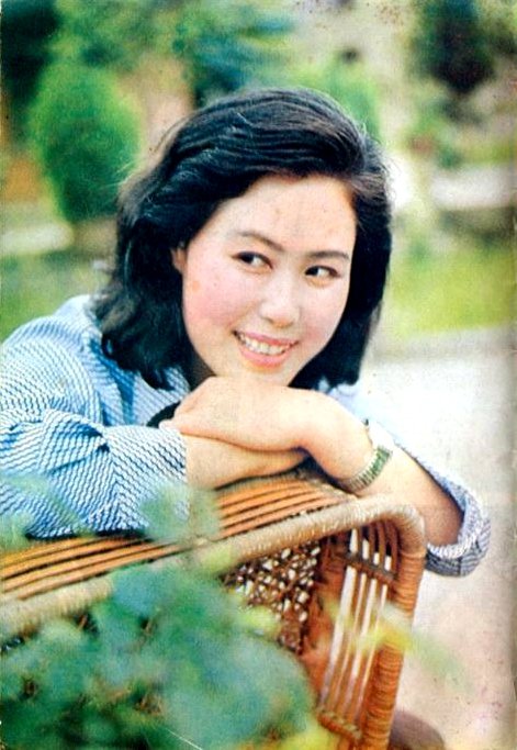 1981-9 《电影介绍》 斯琴高娃 cover