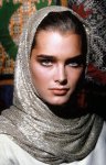 Brooke Shields Characters: Dale Film: Sahara (1984) Director: Andrew V. Mclaglen 01 December 1983 PUBLICATIONxINxGERxSUI