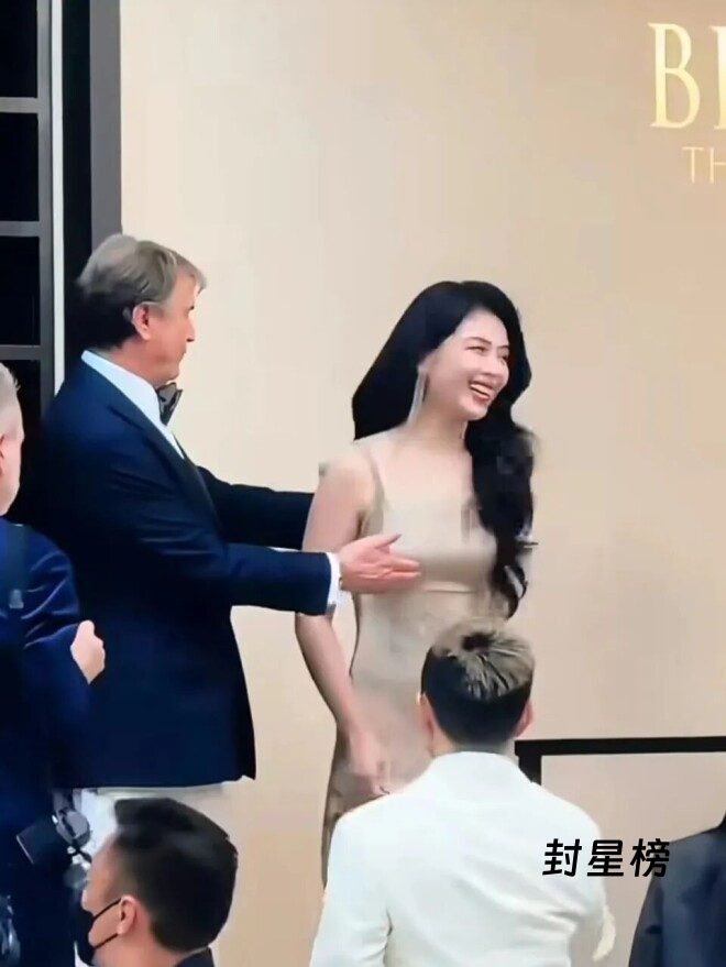 刘涛活动上多次躲闪仍遭不当触碰：陈都灵、金裕贞接连中招，评论称文化差异不是遮羞布 post thumbnail image